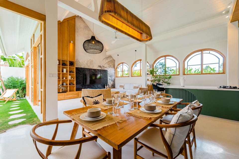 Luxury Villa | Dining room