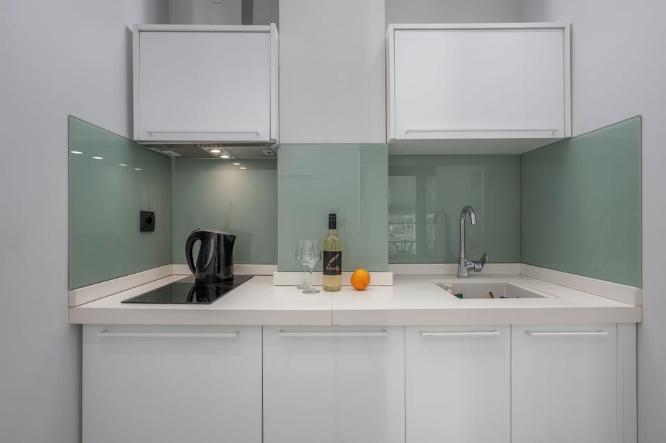 Comfort Double First Floor | Private kitchen | Mini-fridge, stovetop, electric kettle