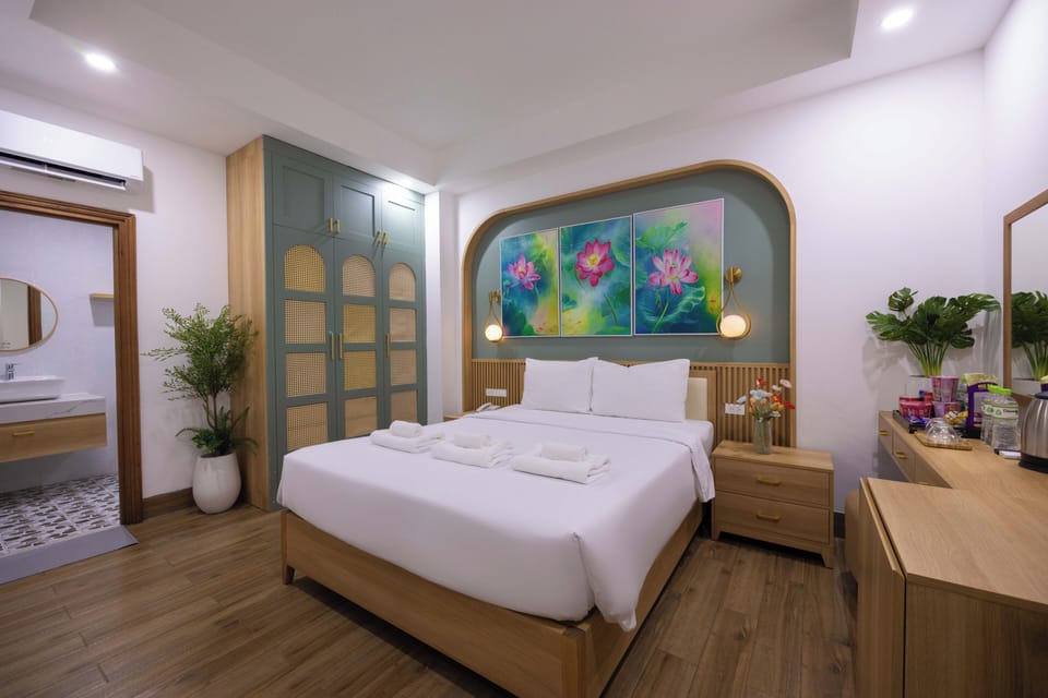 Standard Double Room, No Windows | Minibar, in-room safe, desk, laptop workspace