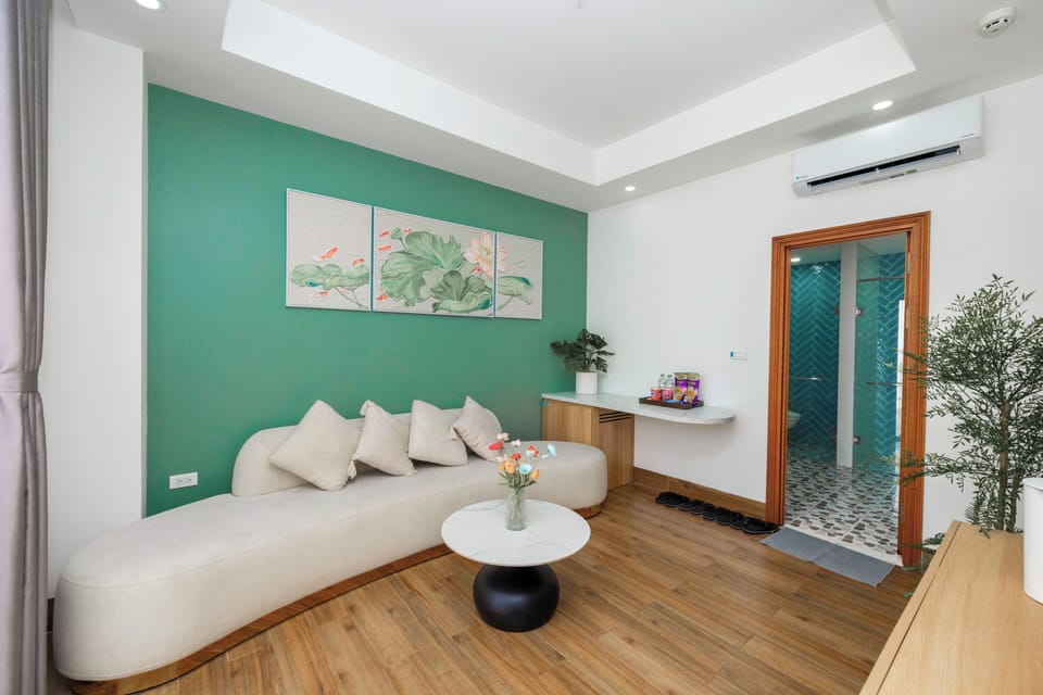 Family Room, Ocean View | Living area | 32-inch flat-screen TV with digital channels, TV, pay movies