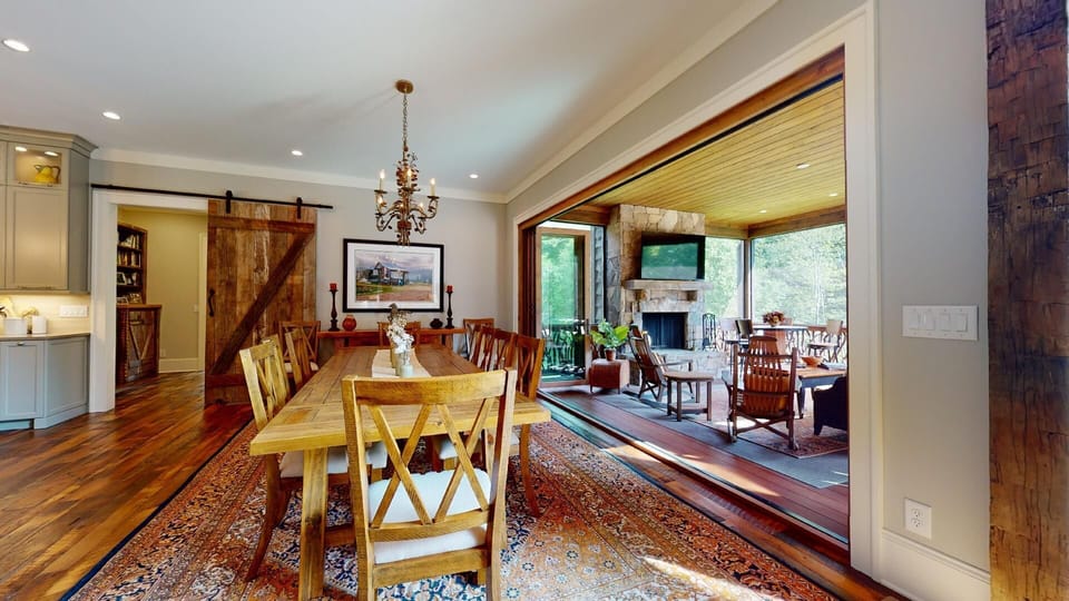 Dining Area and Screened Porch, Main Level