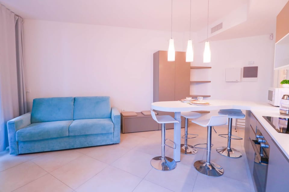 Living area (3)