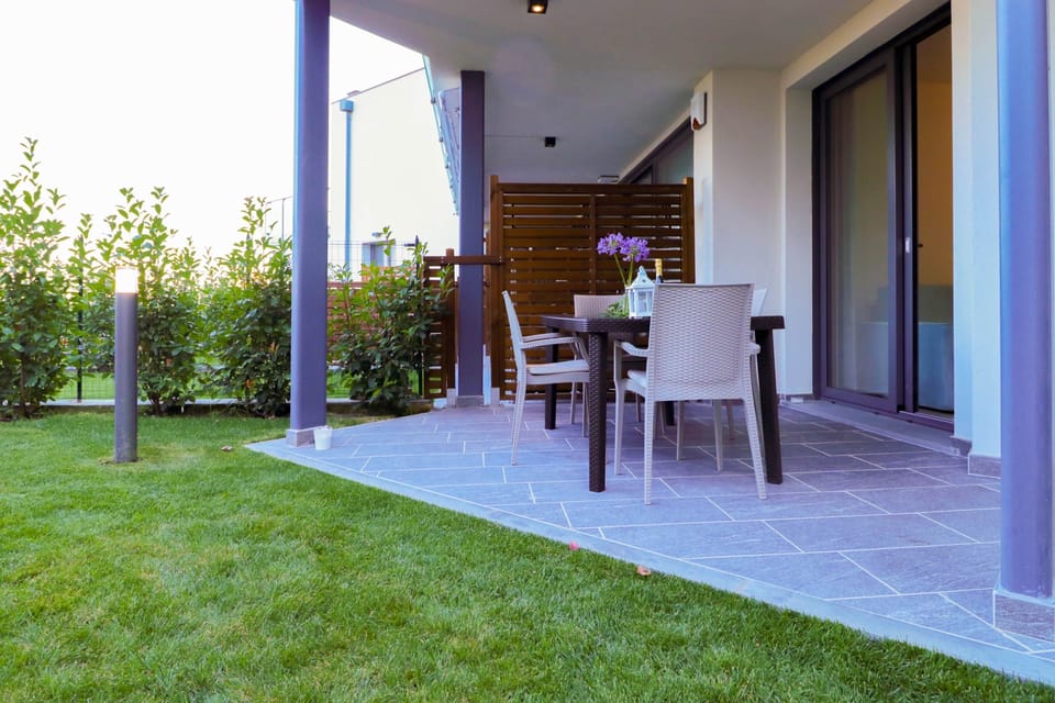 Garden (3)