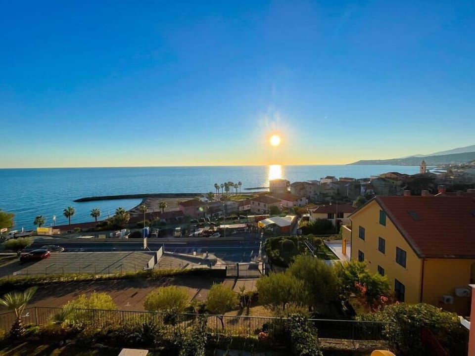 Sea View (2)