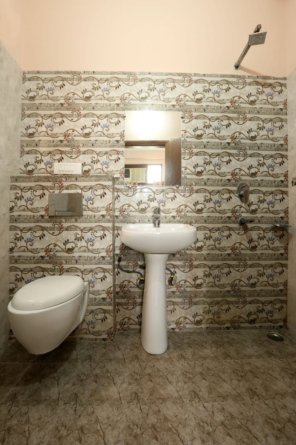 Standard Double Room | Bathroom