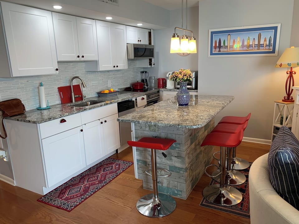 Full kitchen with everything you may need