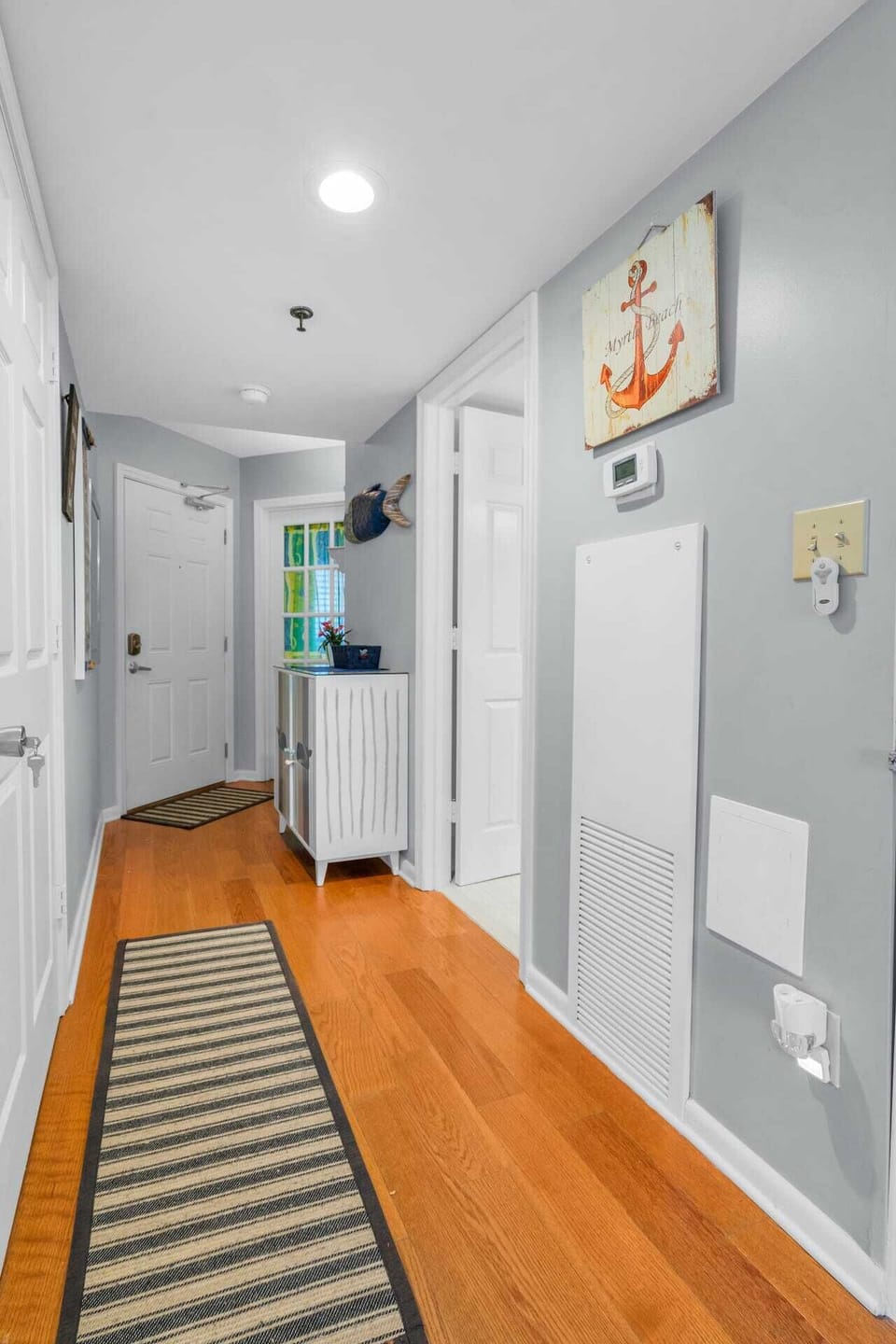 Beautiful hall from living room to your bedroom!