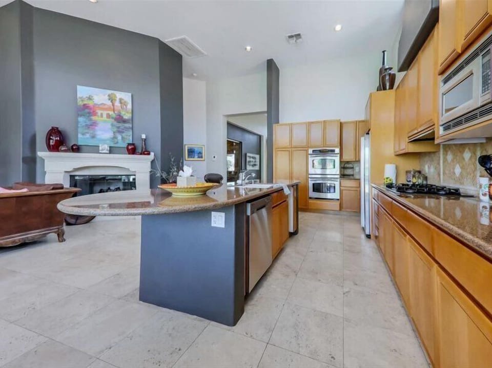 kitchen to living