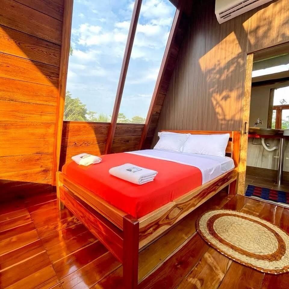 Deluxe Double Room | WiFi (free), bed sheets