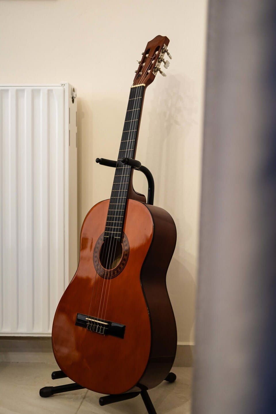 Serene Retreat: Find Peace and Inspiration – A quiet corner of the home ideal for unwinding or creative moments.