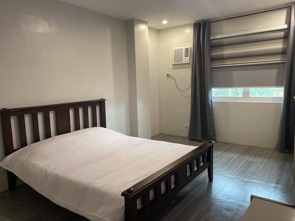 WiFi (free)