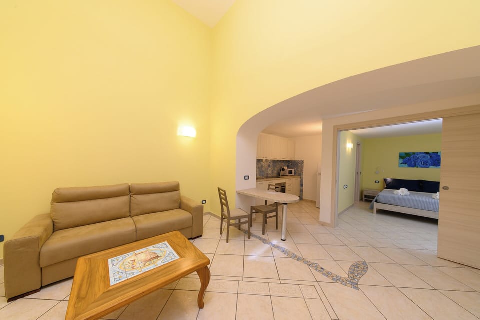 Superior Studio Suite, Terrace | Minibar, in-room safe, desk, blackout drapes