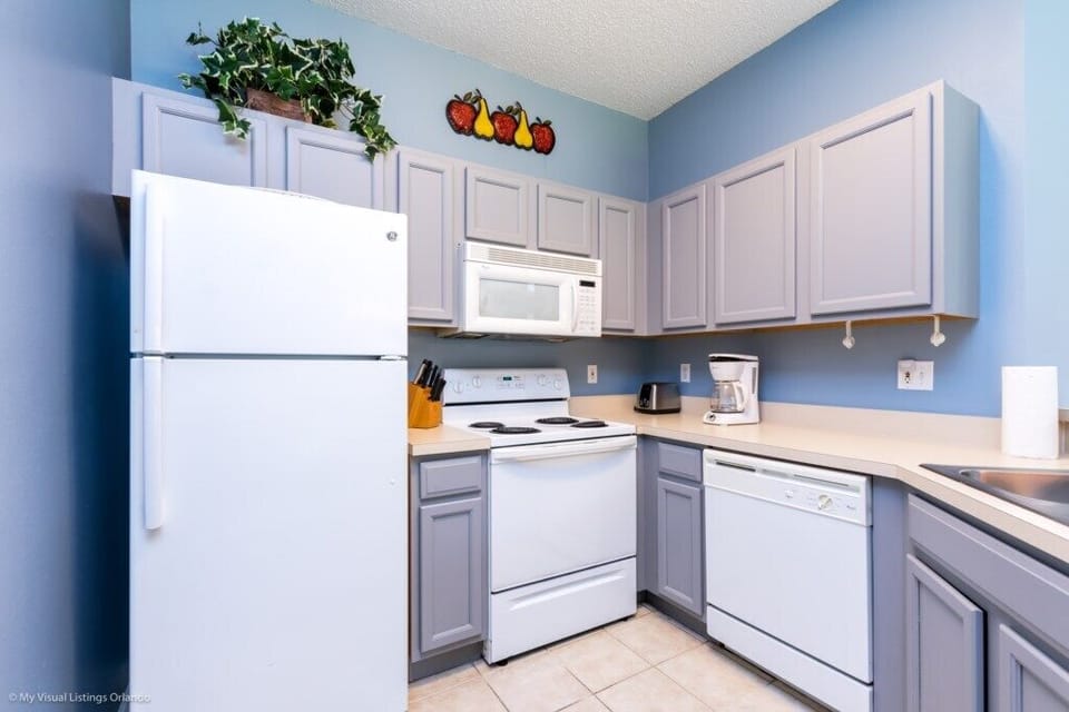 2739 Sun Key Place, Emerald Isle_13.jpg