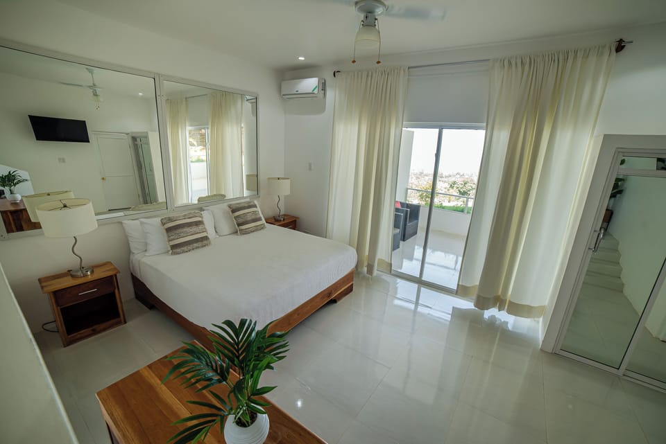 Deluxe Double Room | Down comforters, pillowtop beds, in-room safe, desk