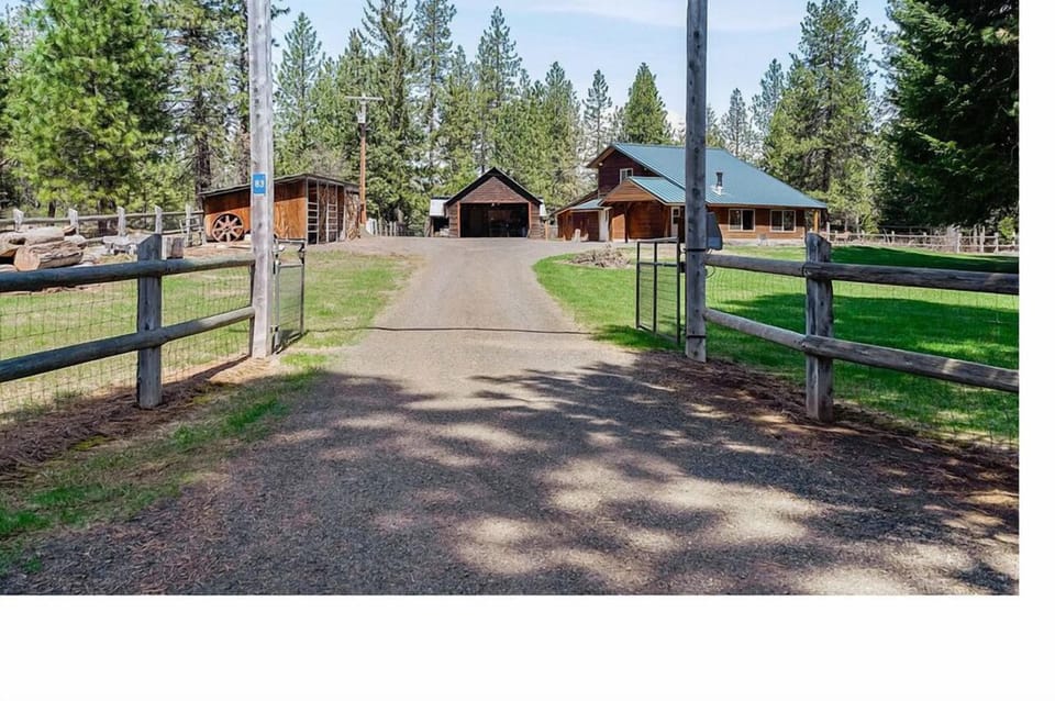We love pulling up to our little ranch. 