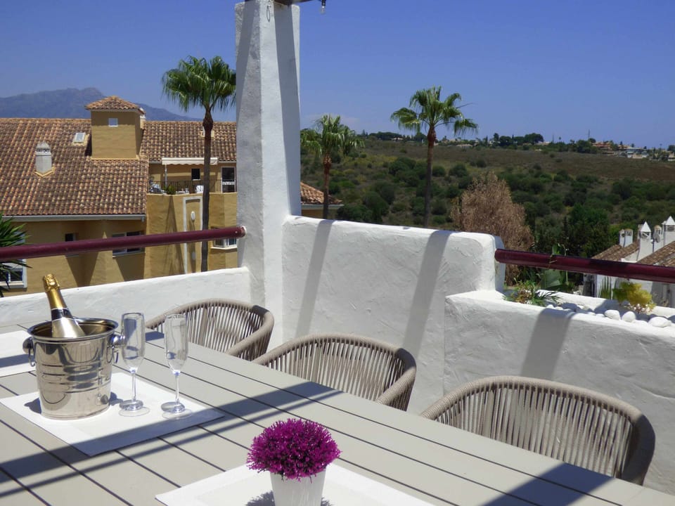 View (from property/room),Balcony/Terrace