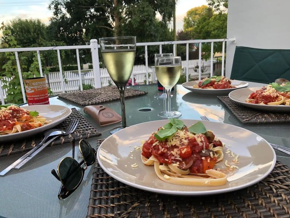 Outdoor dining