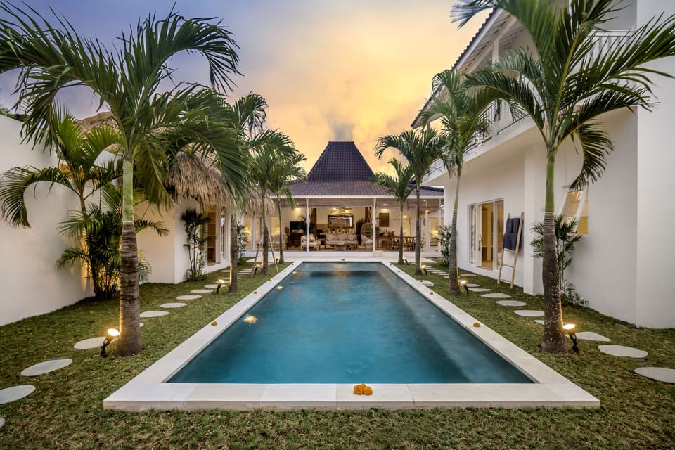 Deluxe Villa, 5 Bedrooms, Non Smoking, Private Pool | Garden view