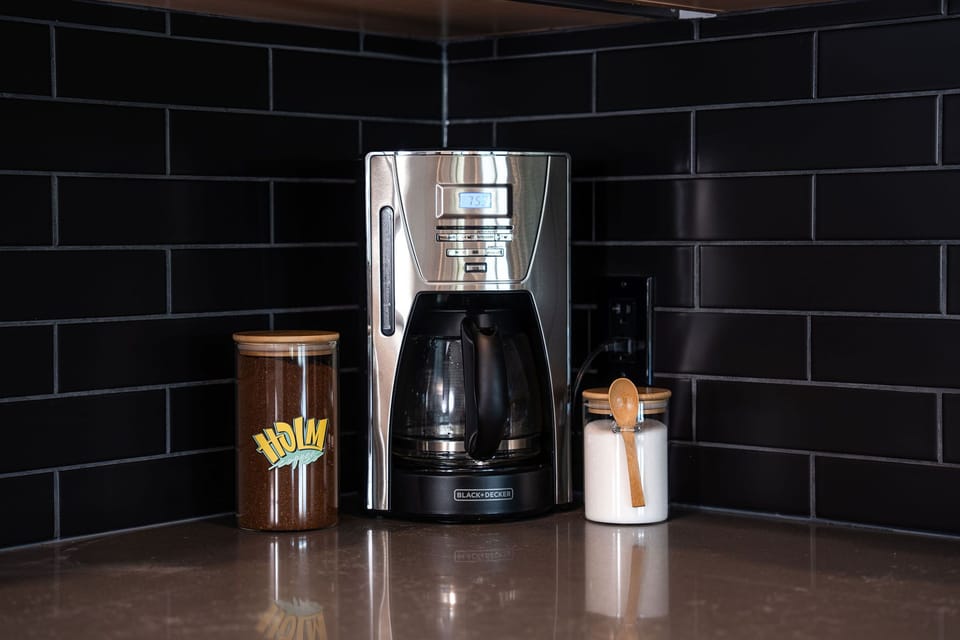 Condo | Private kitchen | Coffee/tea maker, full-size fridge, microwave, oven
