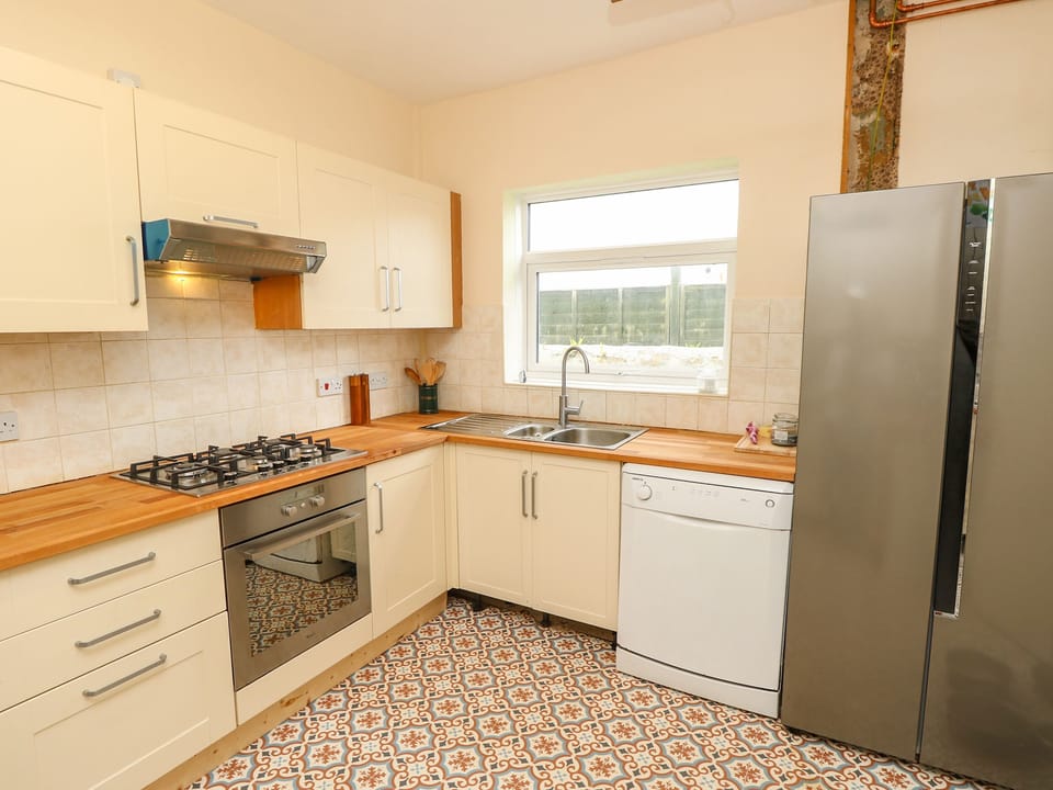 Fridge, dishwasher, electric kettle, toaster