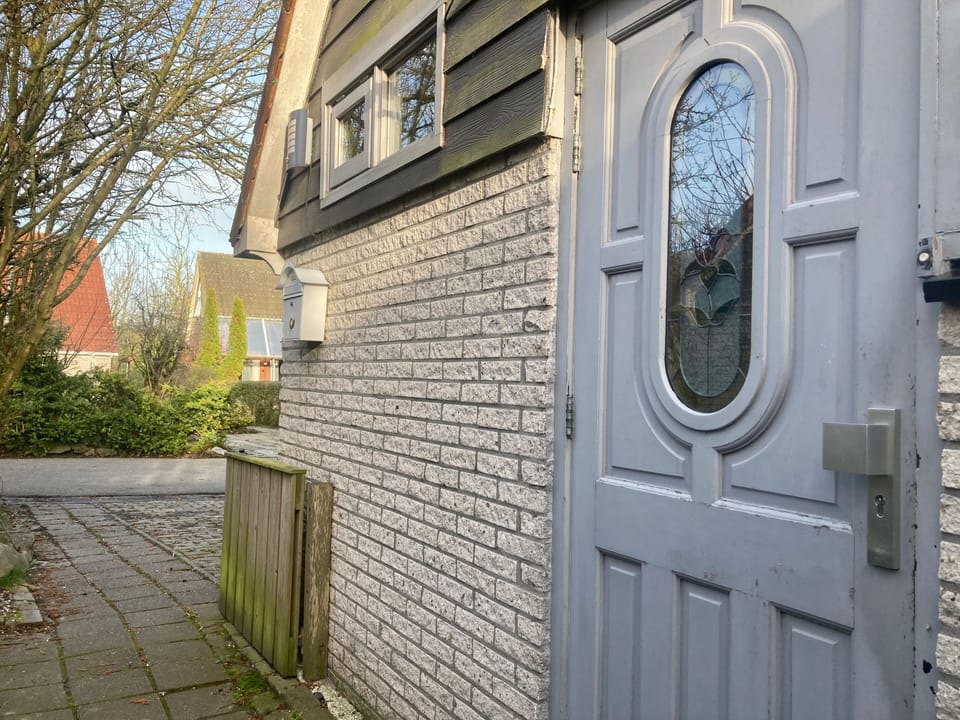 Bungalow, 3 Bedrooms, Patio, Garden View | Property entrance