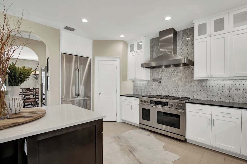 House, Multiple Beds, Pool Access (148 Starry Nt Combo) | Private kitchen | Coffee/tea maker, electric kettle