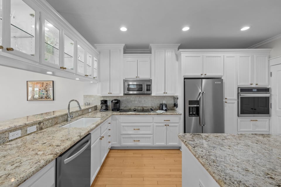 House, 4 Bedrooms | Private kitchen | Coffee/tea maker, fridge, oven, toaster