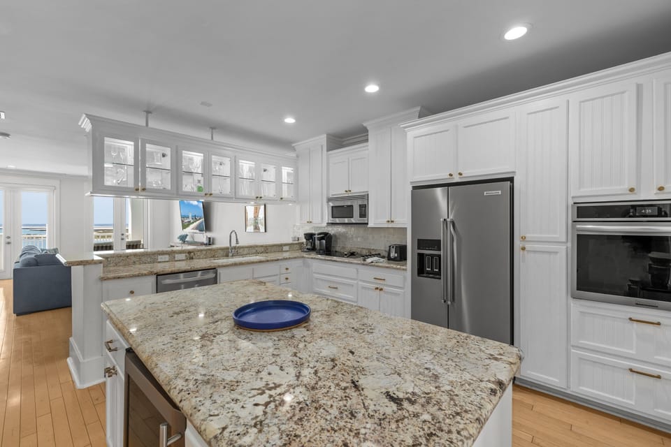 House, 4 Bedrooms | Private kitchen | Coffee/tea maker, fridge, oven, toaster