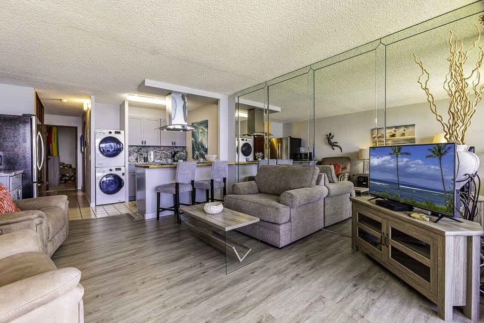 Condo, 1 Bedroom | Living area | Smart TV
