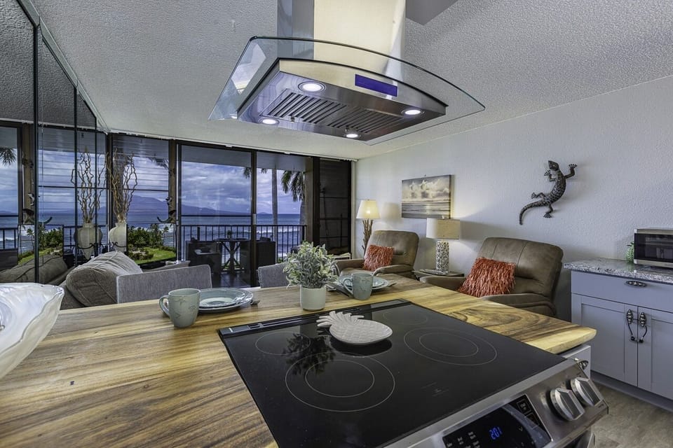 Condo, 1 Bedroom | View from property