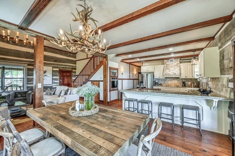 Cabin, Multiple Beds, Hot Tub, Mountain View (315 Deer Rd) | Interior