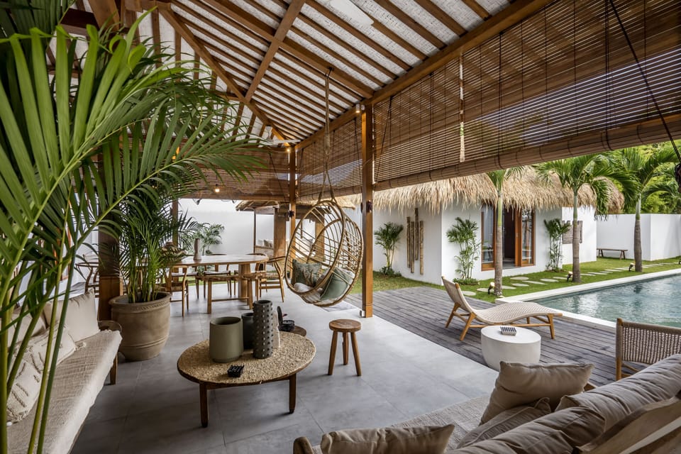 Deluxe Villa, 5 Bedrooms, Non Smoking, Private Pool | Living area | Smart TV