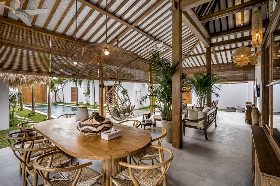 Deluxe Villa, 5 Bedrooms, Non Smoking, Private Pool | Dining room