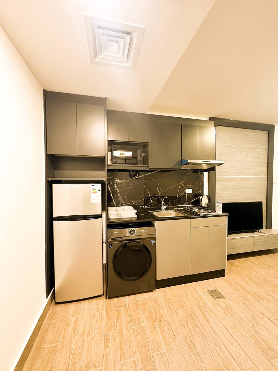 Apartment, 1 Bedroom, Accessible, Smoking | Interior
