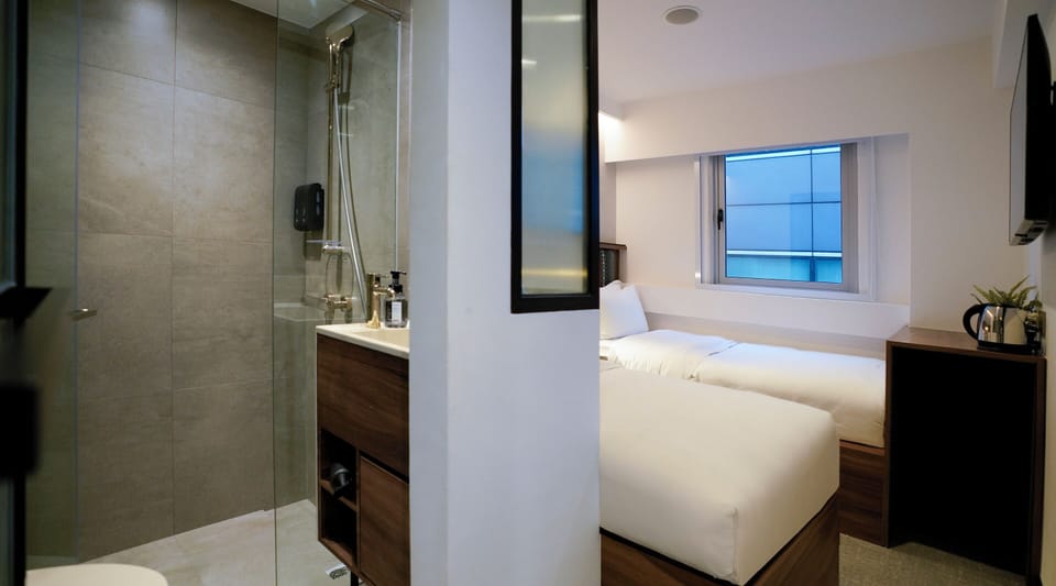 Cabin M, Twin, Window, Private Bathroom | In-room safe, desk, laptop workspace, iron/ironing board (on request)