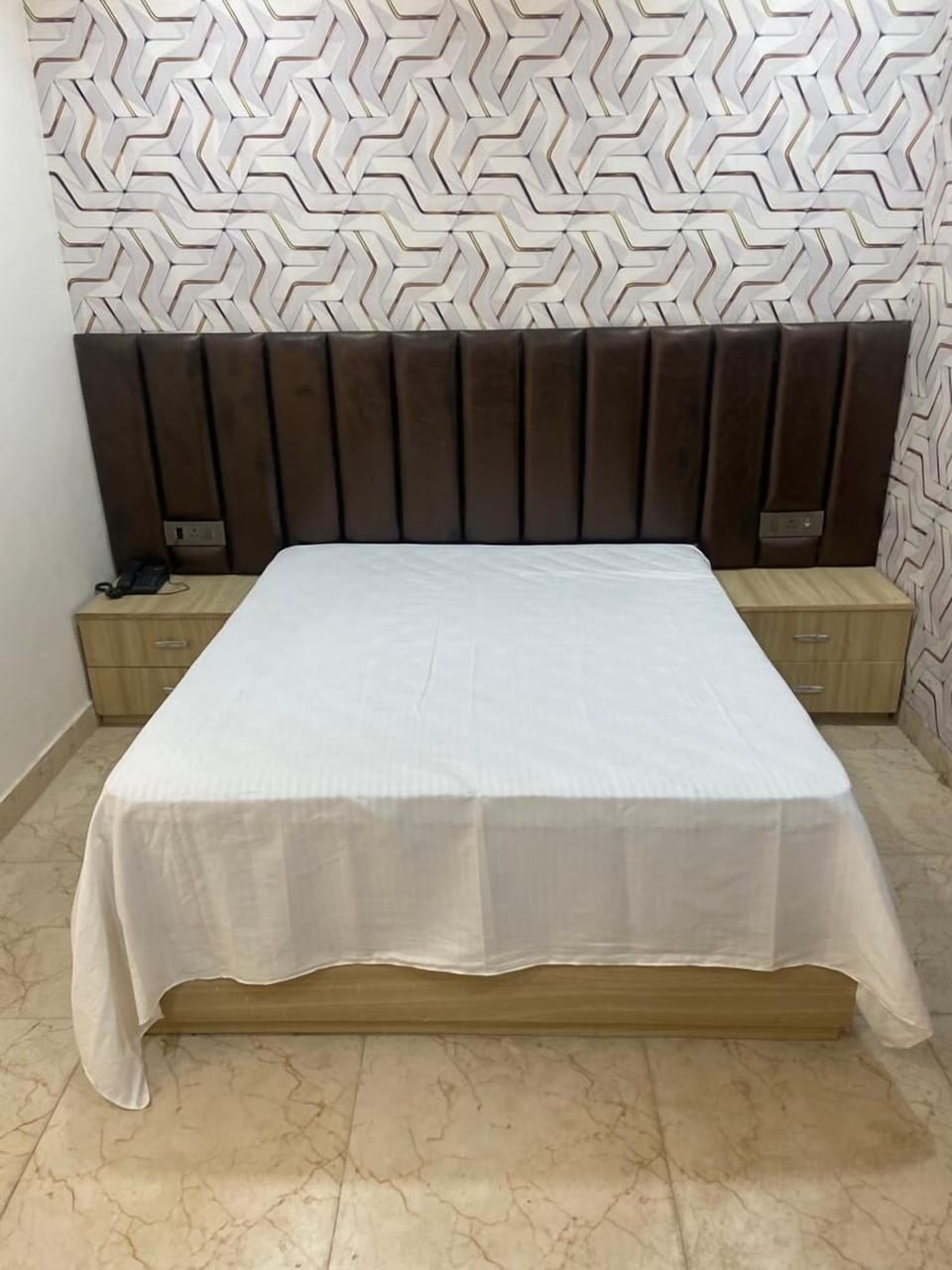 Superior Room | In-room dining