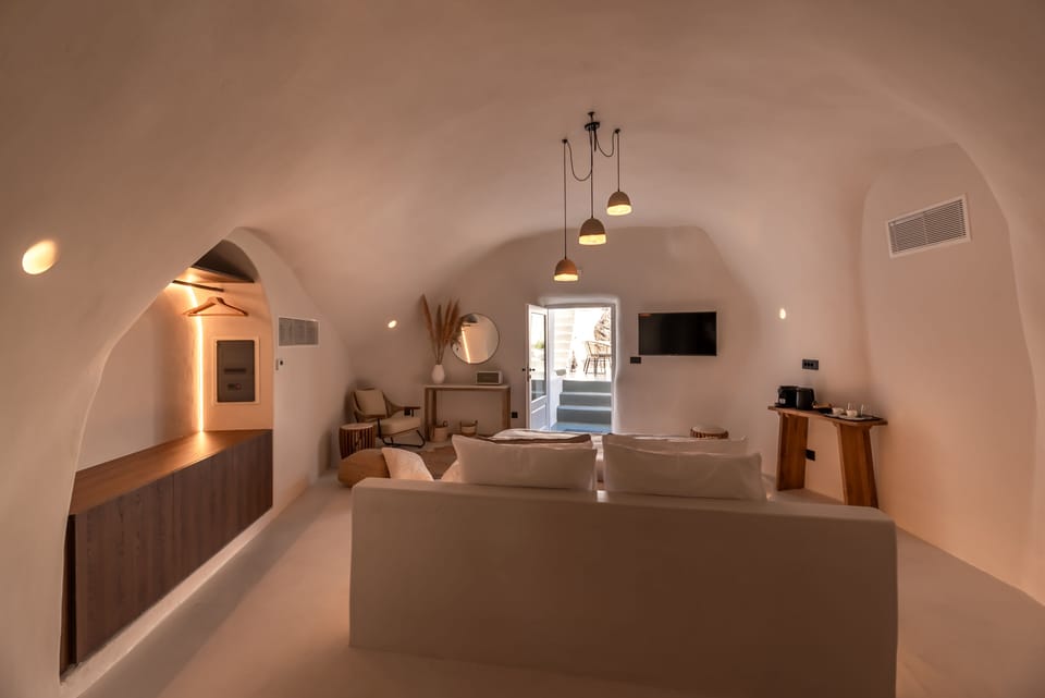Honeymoon Double Room, Indoor Private Pool, Jetted Tub, Sea View | Premium bedding, minibar, in-room safe, individually decorated