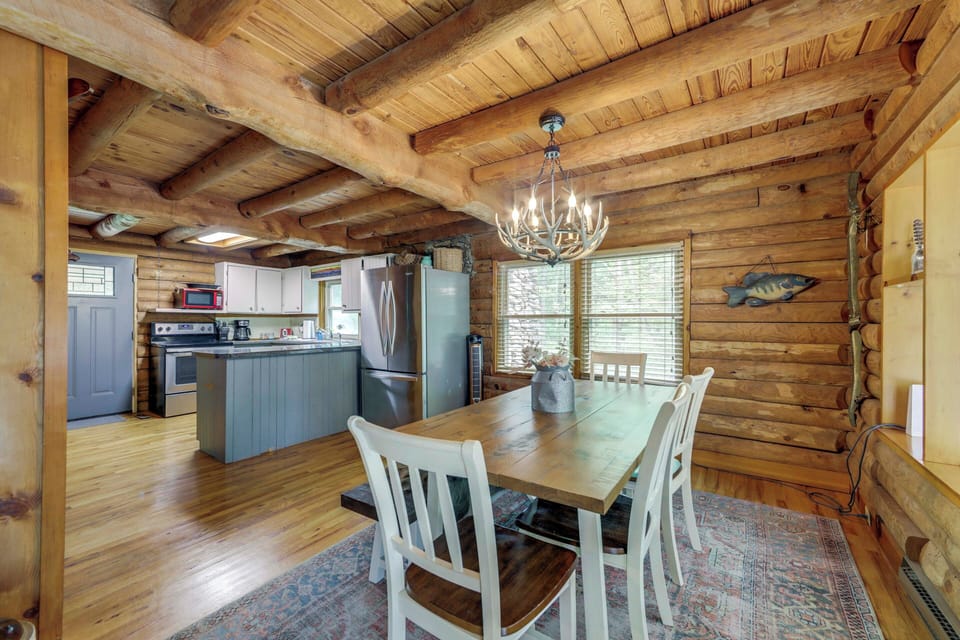 House (3 Bedrooms) | Interior