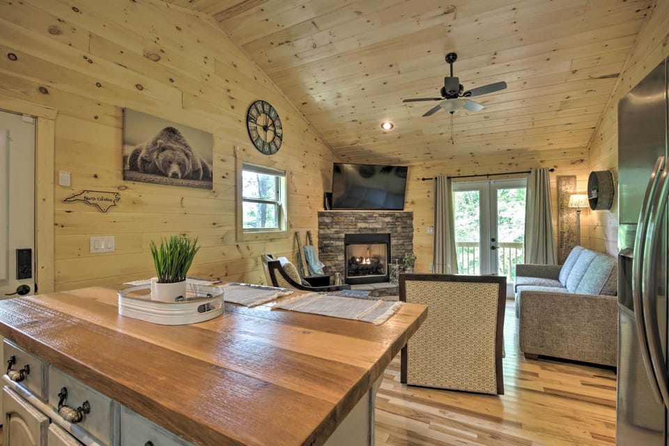 House (2 Bedrooms) | Interior
