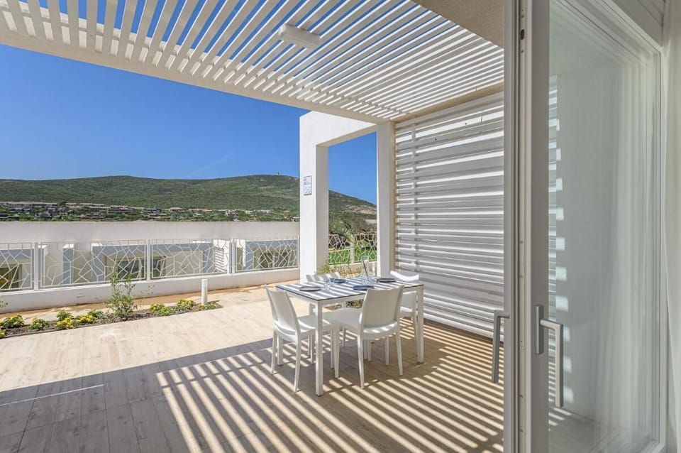 Apartment, 1 Bedroom, Balcony | Outdoor dining