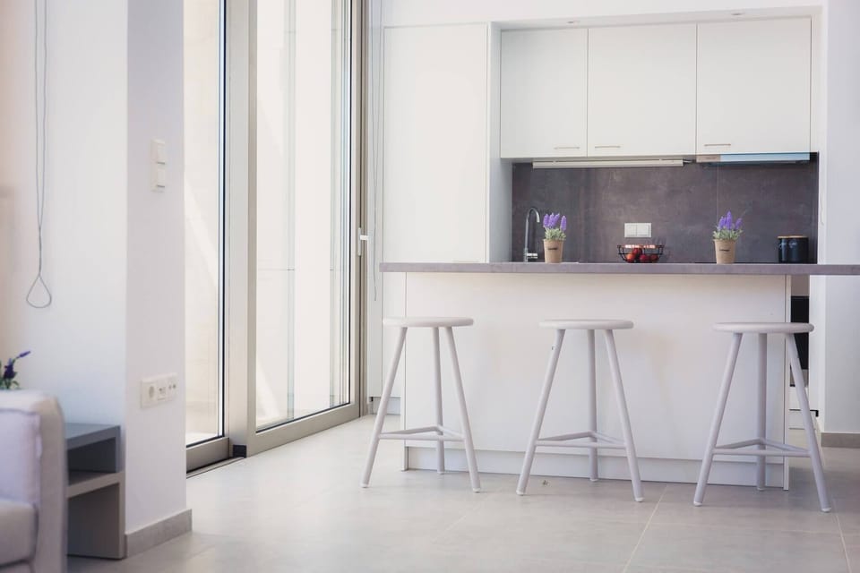 Villa, 4 Bedrooms, Balcony | Private kitchen