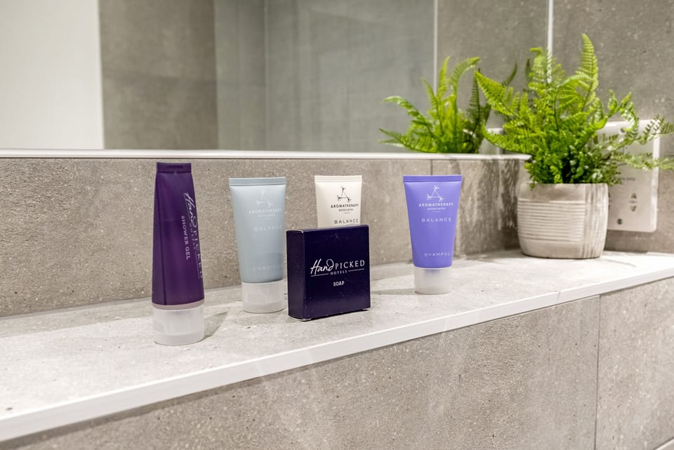 Bathroom amenities