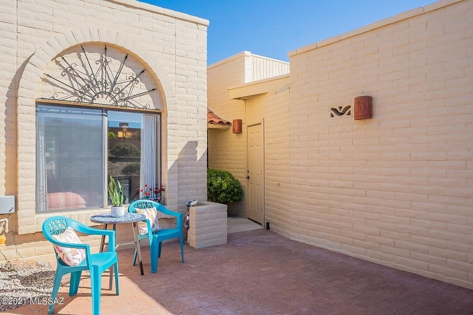 Front Courtyard (1)