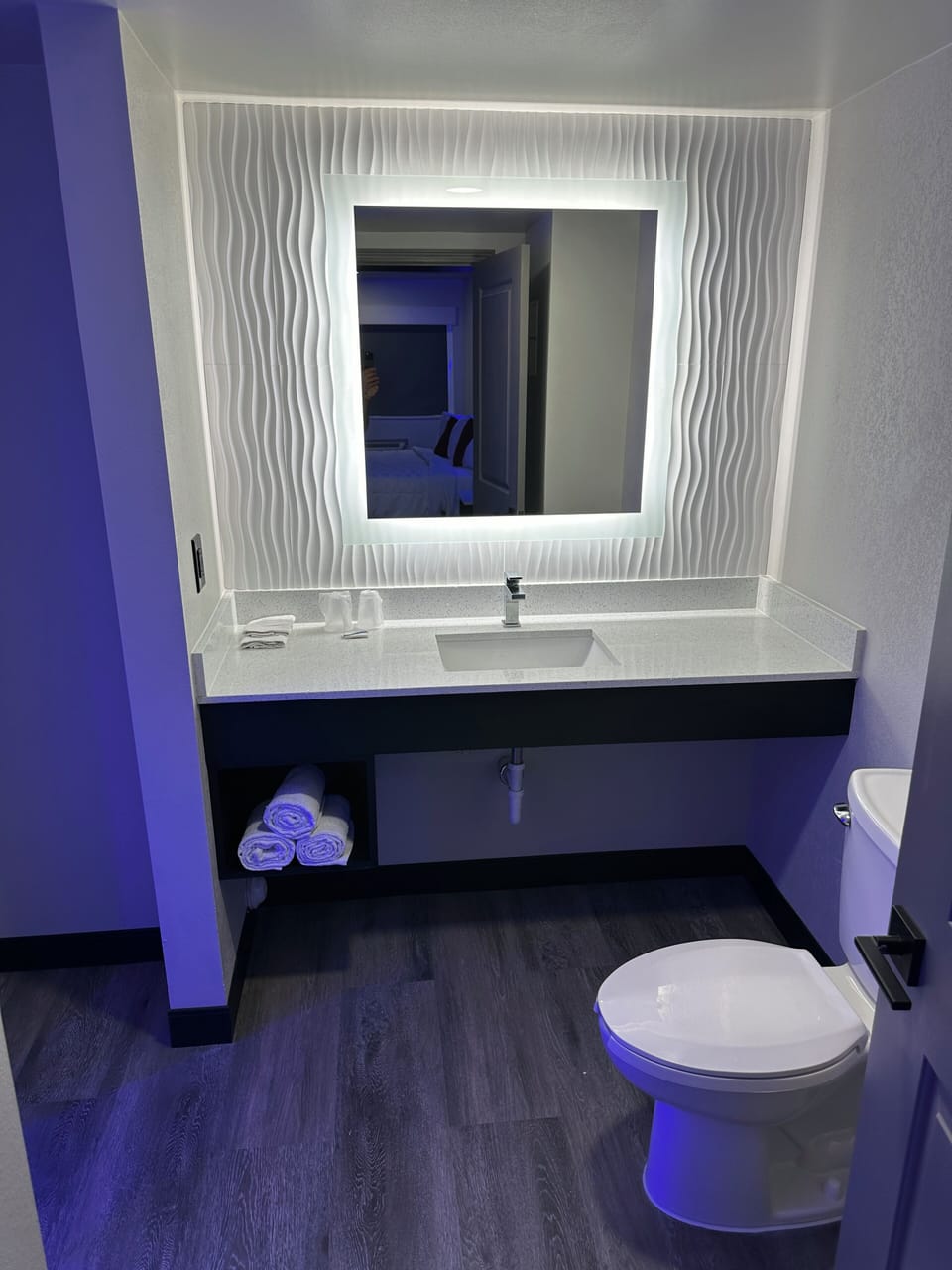 Romantic Room, Non Smoking | Bathroom | Shower, rainfall showerhead, towels, soap