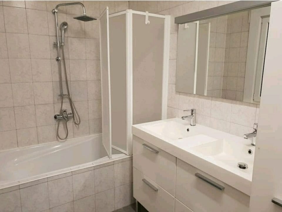 Shared Dormitory, 1 Bedroom, Terrace | Bathroom shower