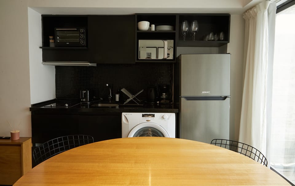 Studio | Private kitchen | Fridge, microwave, oven, toaster