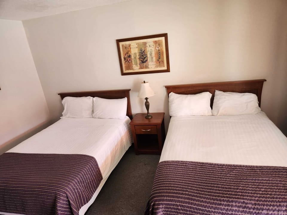 Standard Room 2 Double Beds | Desk, free WiFi, bed sheets