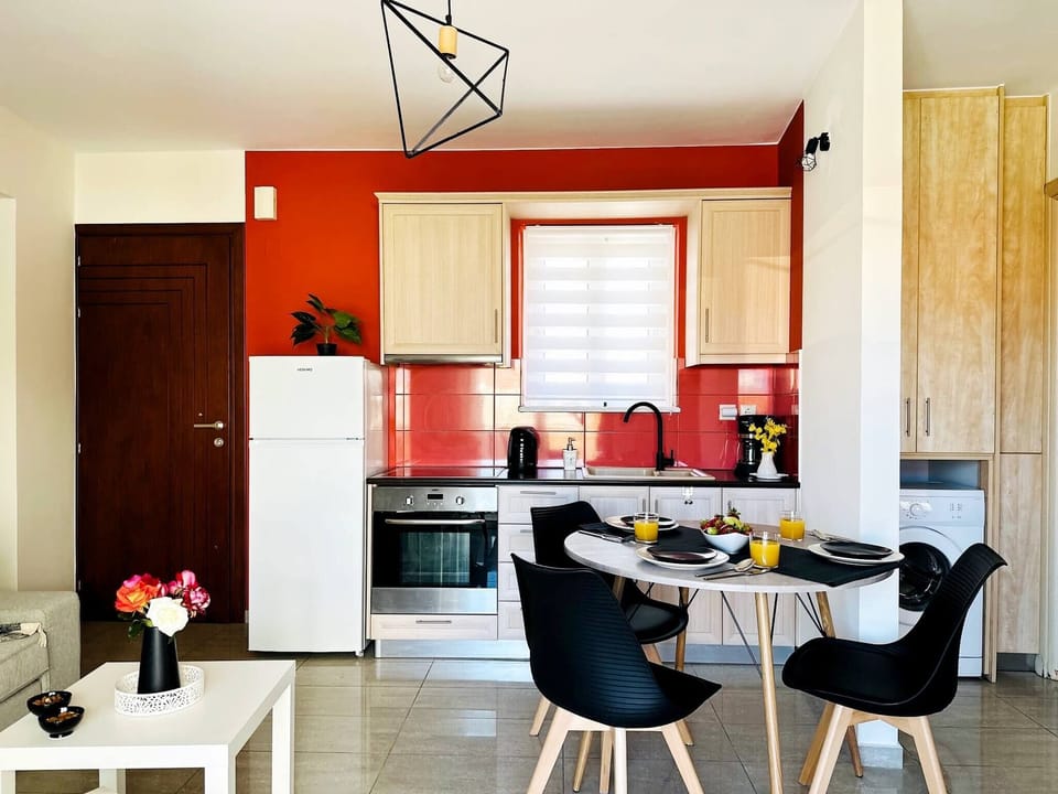 Apartment, 1 Bedroom, Balcony | Private kitchen