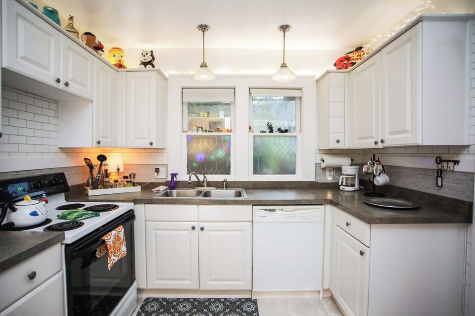 Kitchen, simple but functional.