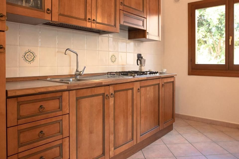 Apartment, 2 Bedrooms, Balcony | Private kitchen | Electric kettle